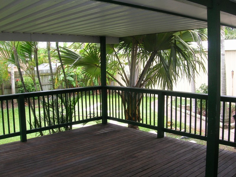 20 White Street, Point Vernon QLD 4655