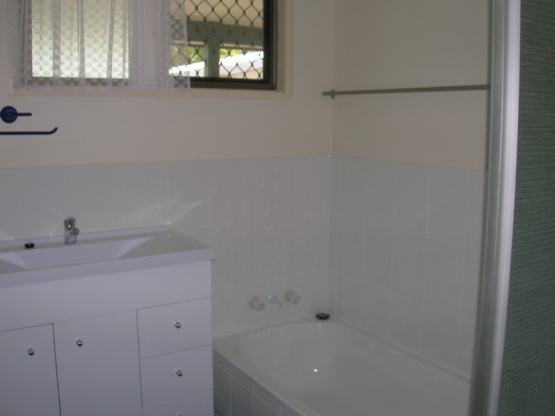 20 White Street, Point Vernon QLD 4655