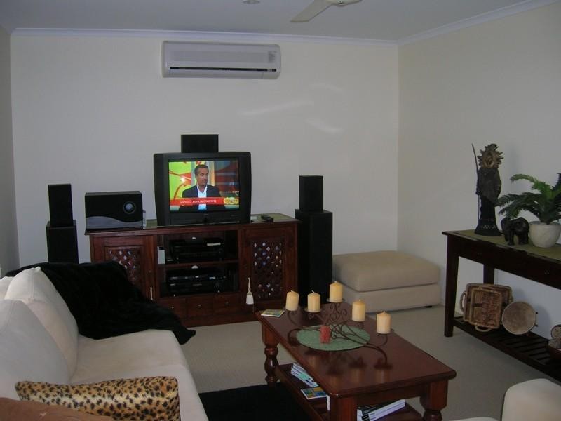 2/107 Ibis Boulevard, Eli Waters QLD 4655