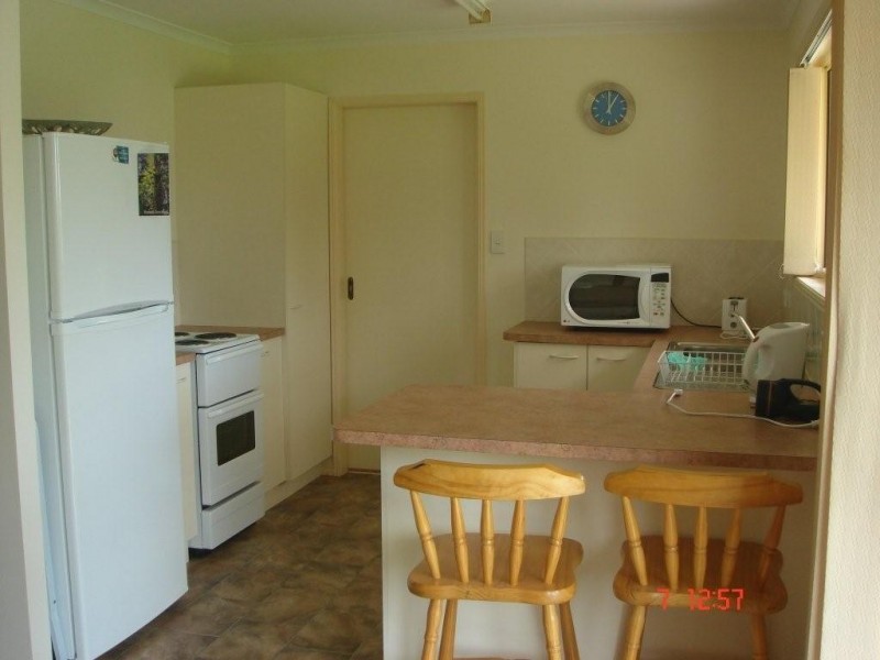 2/1 Alana Court, Torquay QLD 4655