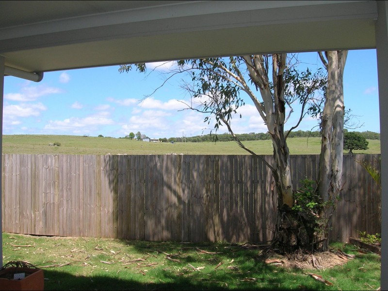 2/25 Bay Park Road, Wondunna QLD 4655