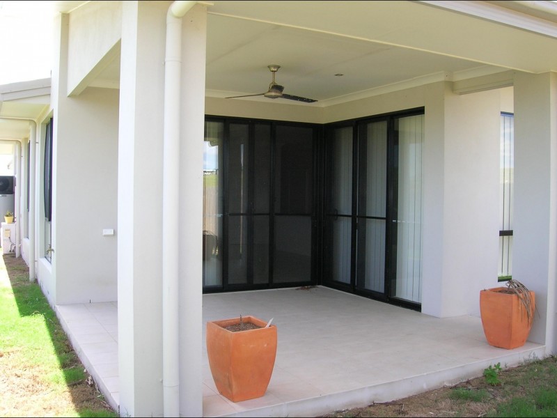 2/25 Bay Park Road, Wondunna QLD 4655