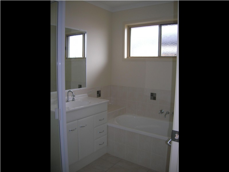 3 Lady Nelson Drive, Eli Waters QLD 4655