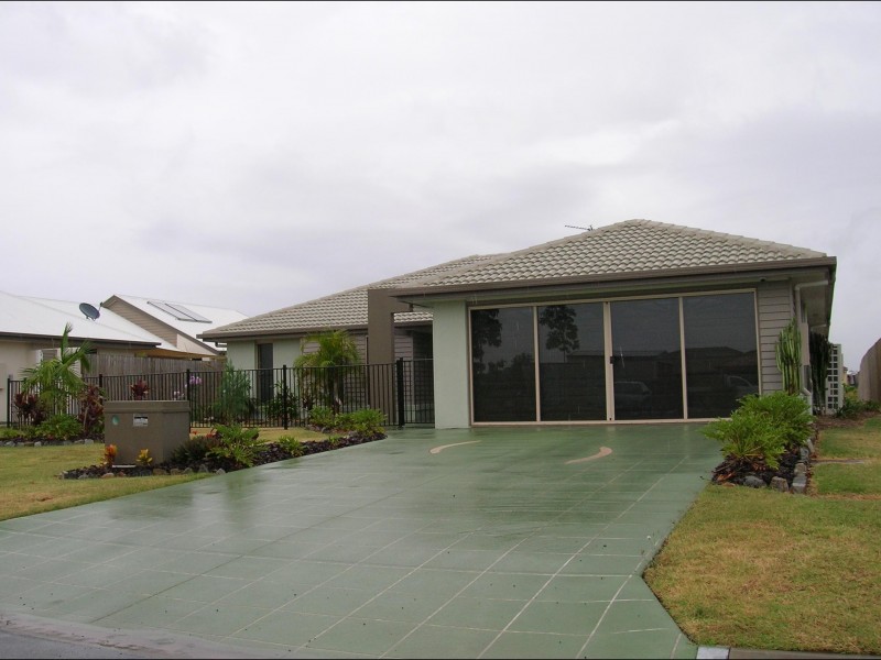 3 Lady Nelson Drive, Eli Waters QLD 4655