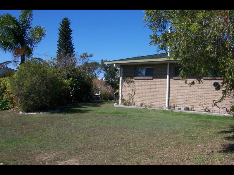 1 Tenimby Street, Pialba QLD 4655