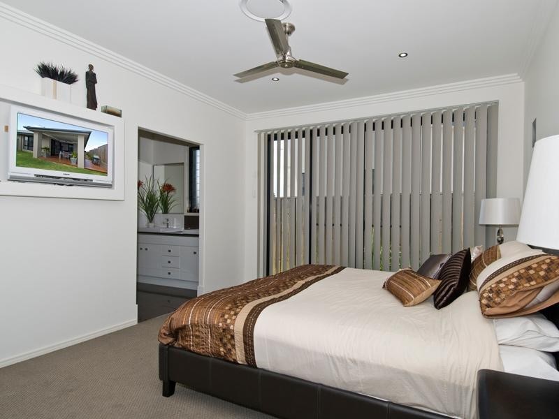 1/27 Bay Park Road, Wondunna QLD 4655