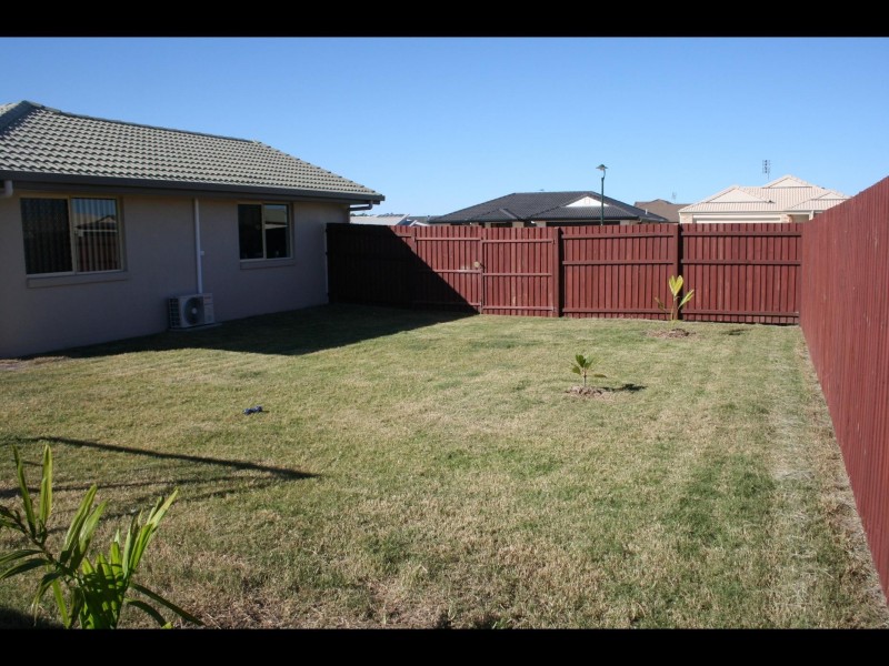 77 Endeavour Way, Eli Waters QLD 4655
