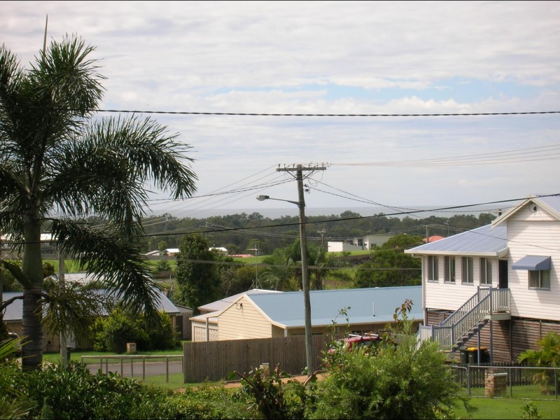 70 Crawford Drive, Dundowran QLD 4655