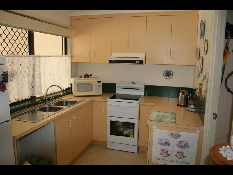 15/12 Freshwater Street, Torquay QLD 4655