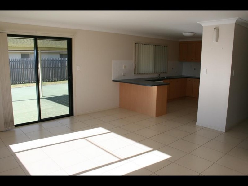 13 Lady Penrhyn Drive, Eli Waters QLD 4655