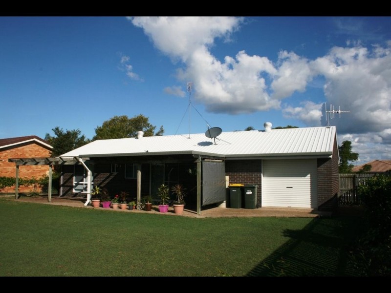 4 Glen Court, Point Vernon QLD 4655