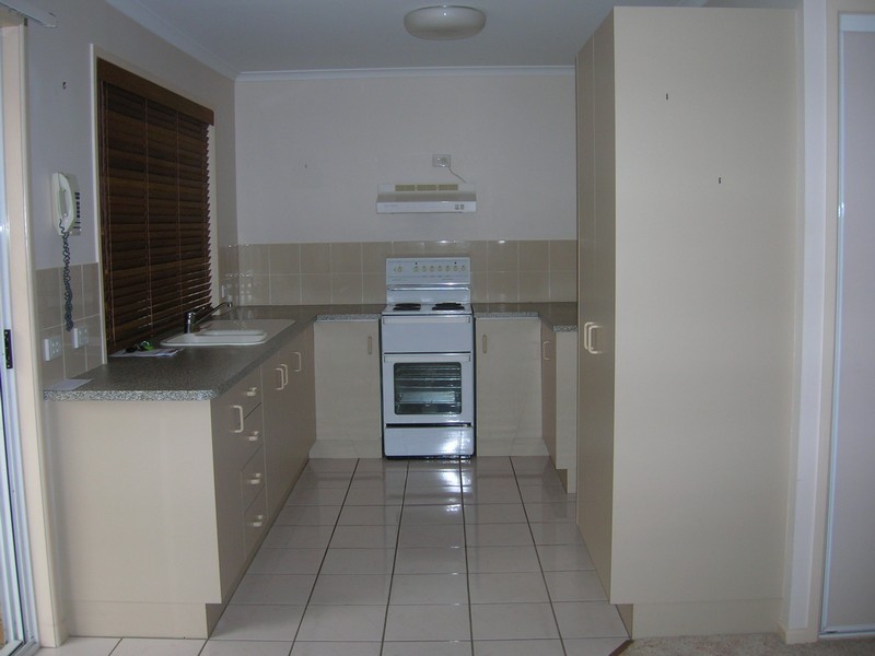 2/72 Winchelsea Street, Pialba QLD 4655