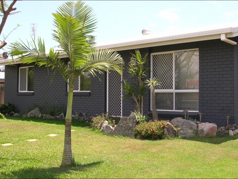 68 Old Maryborough Road, Pialba QLD 4655