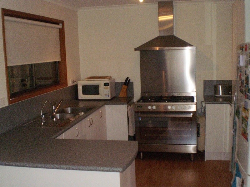 21 Connock Street, Urangan QLD 4655