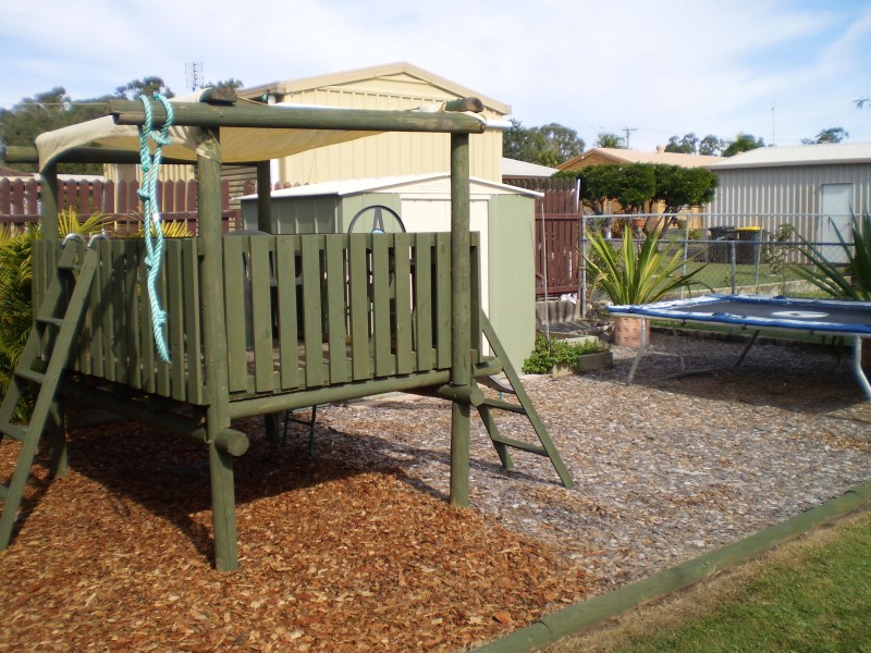 21 Connock Street, Urangan QLD 4655