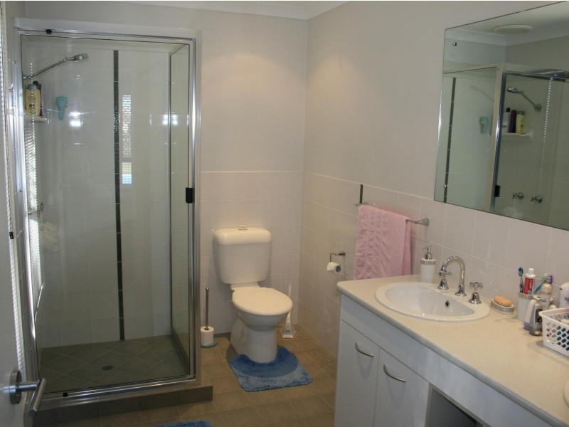 64 Earl St Vincent Circuit, Eli Waters QLD 4655