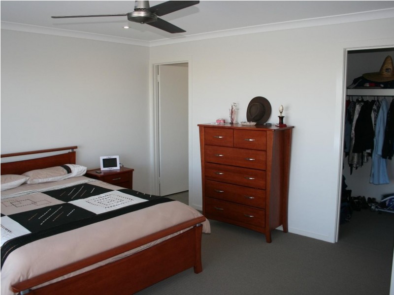 64 Earl St Vincent Circuit, Eli Waters QLD 4655