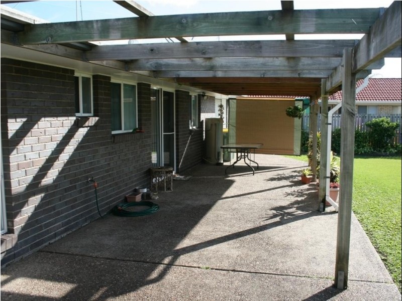 4 Glen Court, Point Vernon QLD 4655