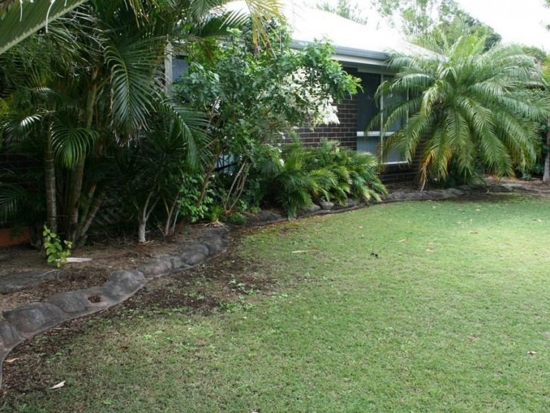 4 Glen Court, Point Vernon QLD 4655
