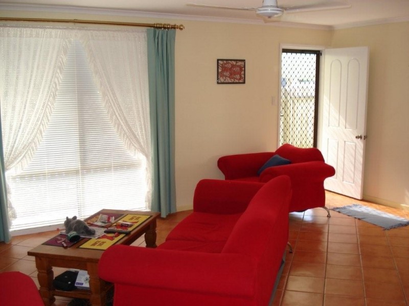 72 Cunningham Street, Urangan QLD 4655