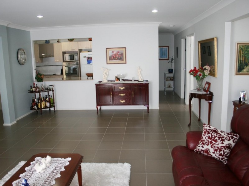 36 Endeavour Way, Eli Waters QLD 4655