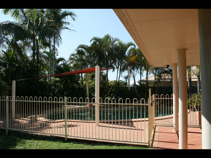 7 Delmo Court, Urraween QLD 4655