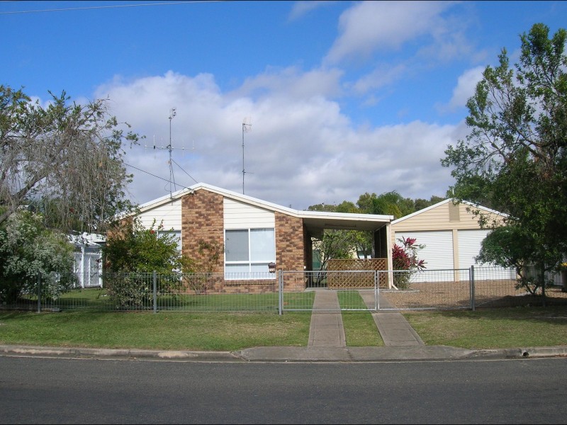 779 Boat Harbour Drive, Urangan QLD 4655