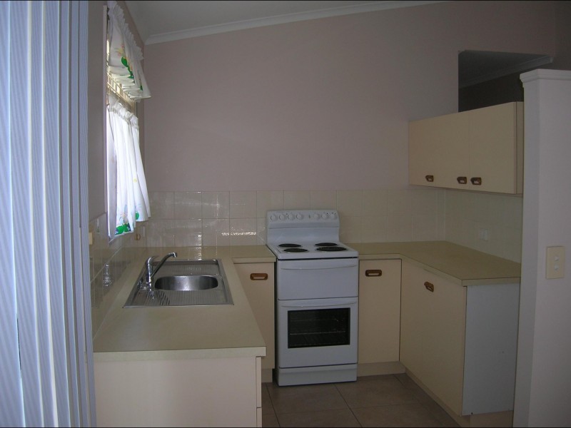 779 Boat Harbour Drive, Urangan QLD 4655