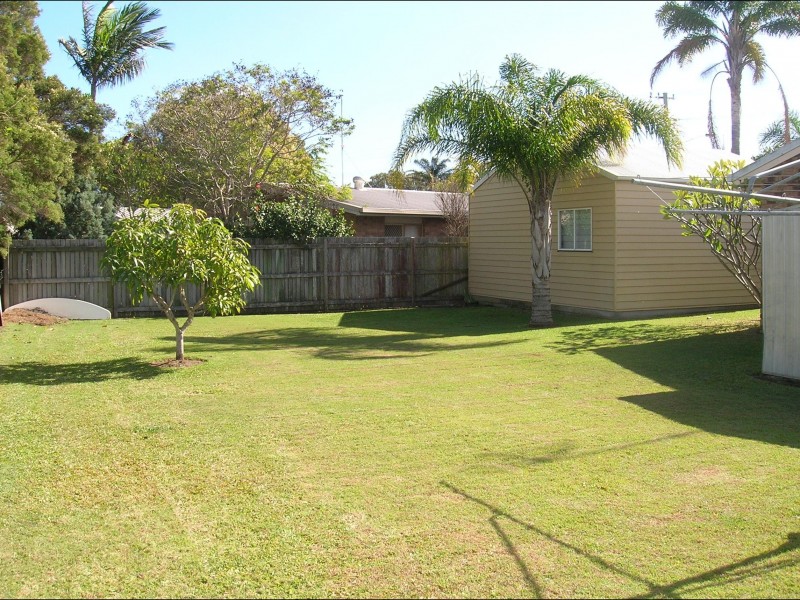 779 Boat Harbour Drive, Urangan QLD 4655
