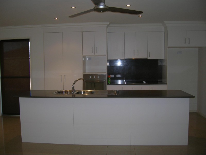 15 Bay Park Road, Wondunna QLD 4655