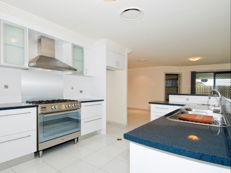 6 Earl St Vincent Circuit,, Eli Waters QLD 4655