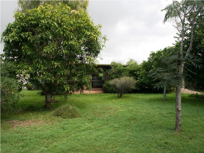 73 Urangan Street, Torquay QLD 4655