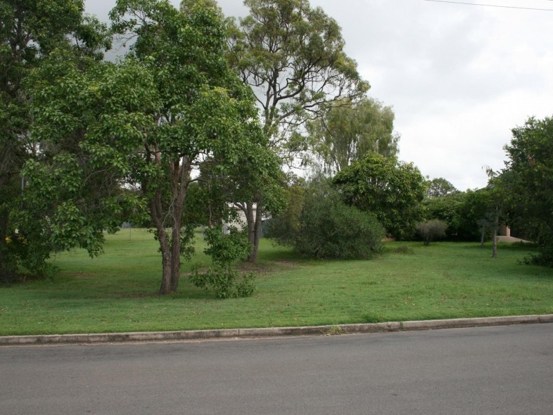 73 Urangan Street, Torquay QLD 4655