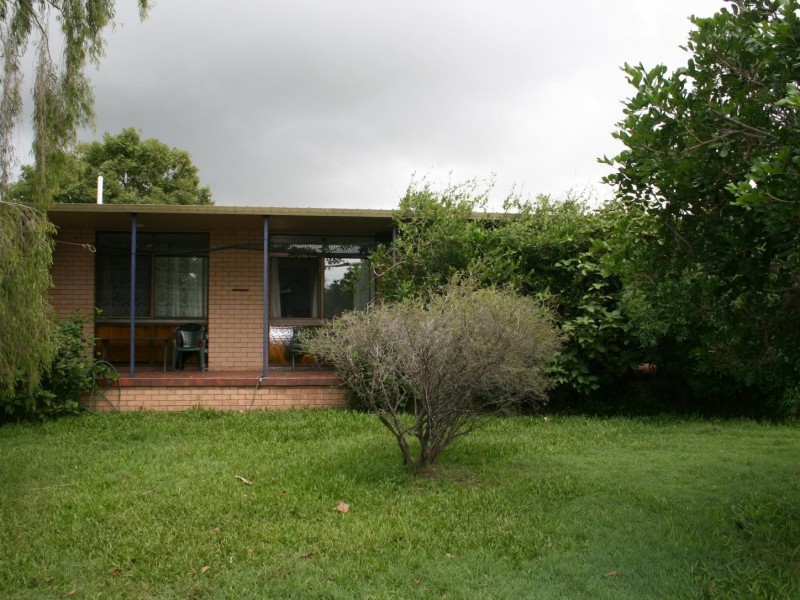 73 Urangan Street, Torquay QLD 4655