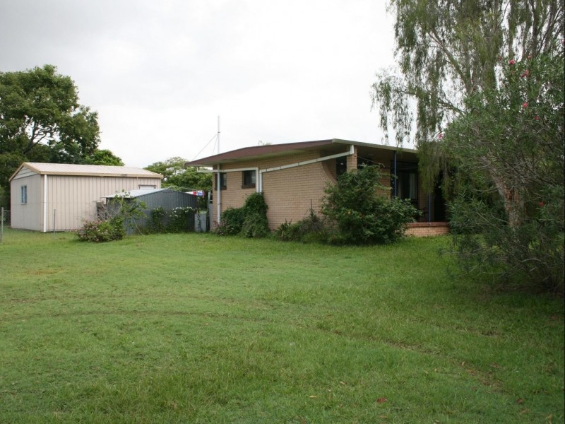 73 Urangan Street, Torquay QLD 4655