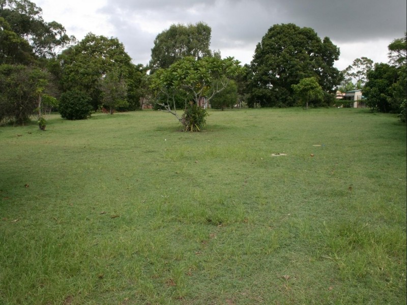 73 Urangan Street, Torquay QLD 4655