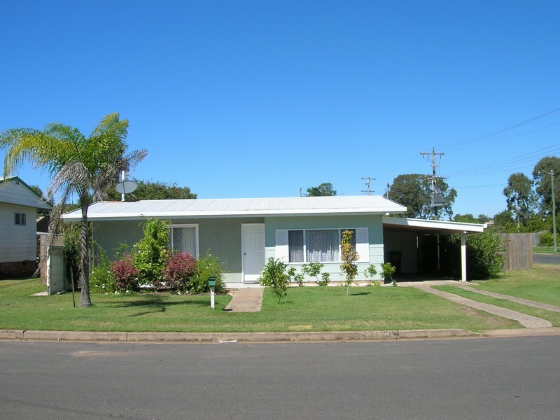 2 John Street, Scarness QLD 4655