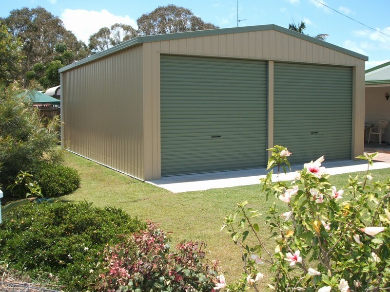2 Toni Street, Urangan QLD 4655