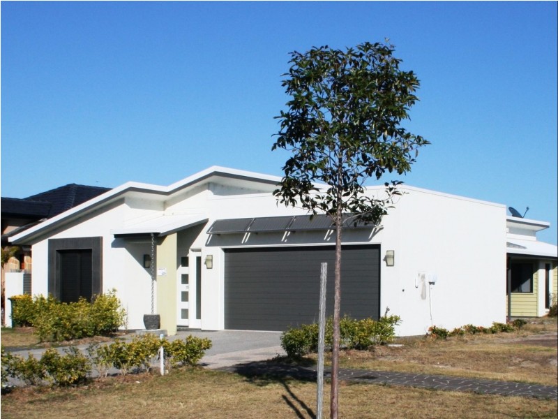 9 Lady Nelson Drive, Eli Waters QLD 4655