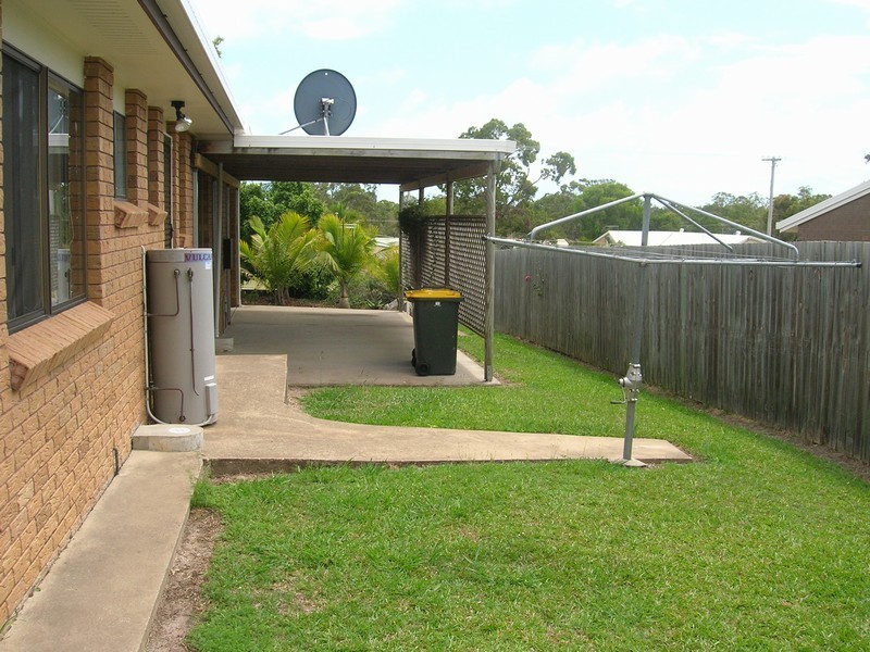 31 Park Street, Urangan QLD 4655