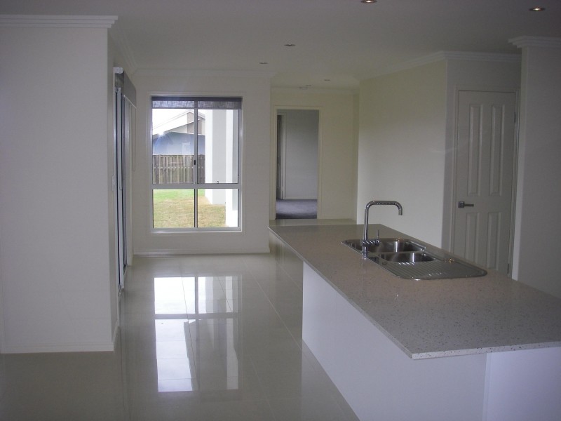 19 Seacrest Drive, Wondunna QLD 4655