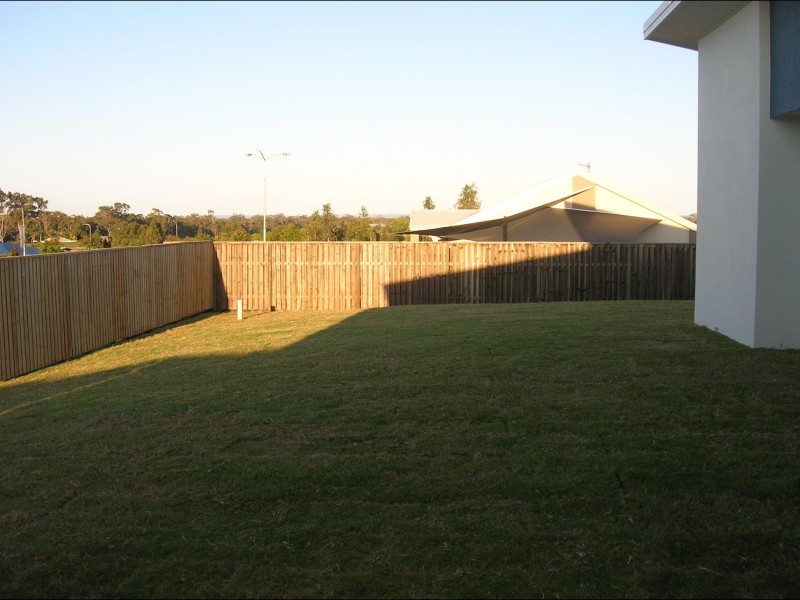 19 Seacrest Drive, Wondunna QLD 4655