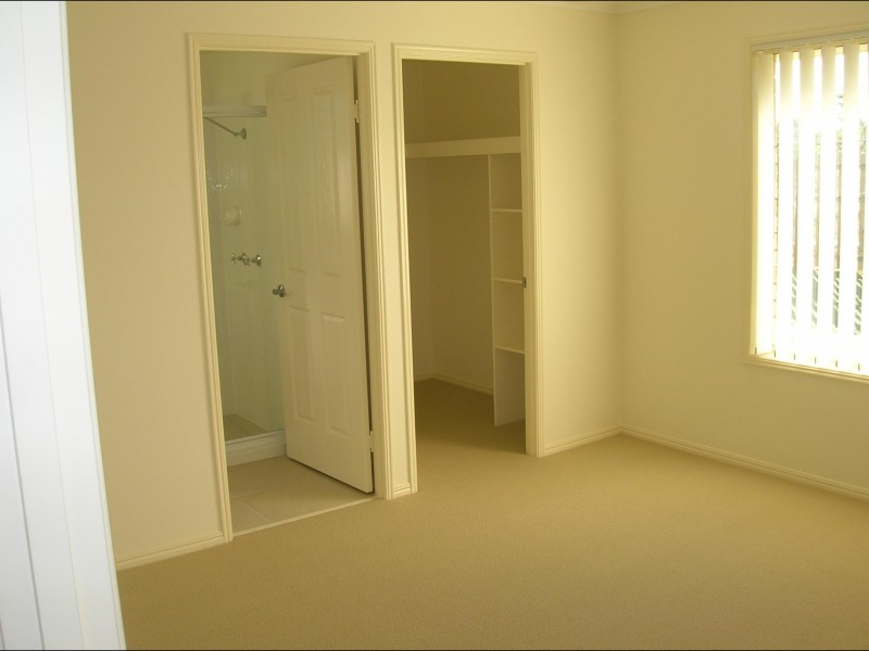 35 Kookaburra Drive, Eli Waters QLD 4655