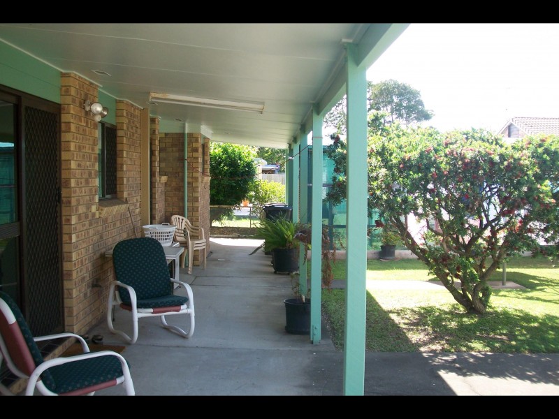 18 South Street, Urangan QLD 4655