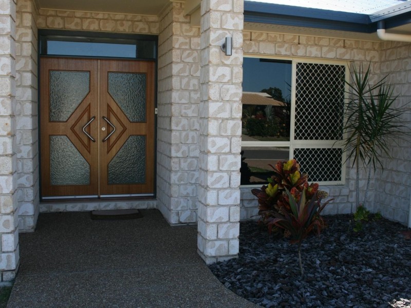 14 Harrison Circuit, Urangan QLD 4655