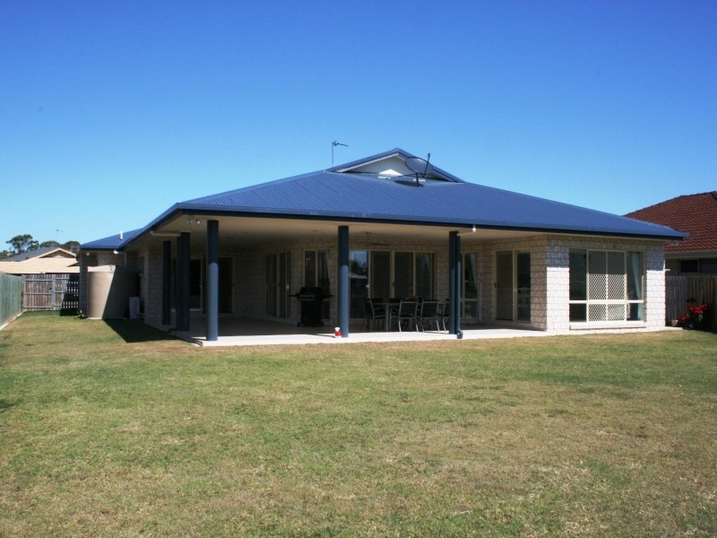 14 Harrison Circuit, Urangan QLD 4655
