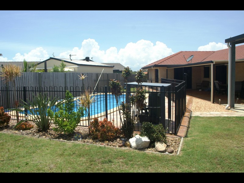 11 Whistler Court, Eli Waters QLD 4655