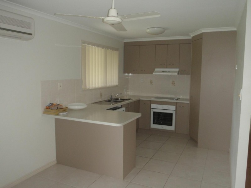 2/111 Ibis Boulevard, Eli Waters QLD 4655