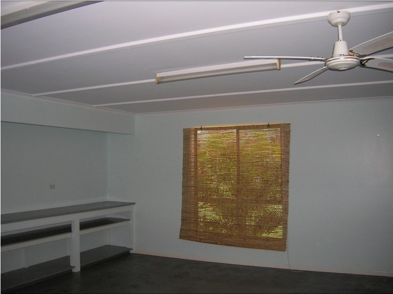 41 Hansen Street, Urangan QLD 4655