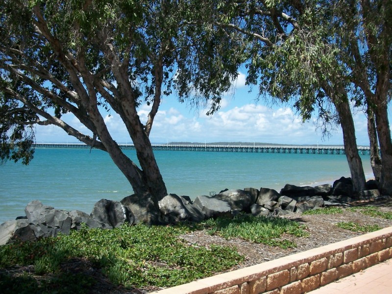 41 Hansen Street, Urangan QLD 4655